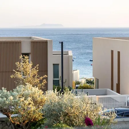 Beachfront In Luxury In *