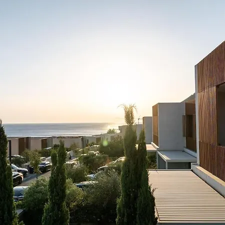 Beachfront In Luxury In Vila Palasë